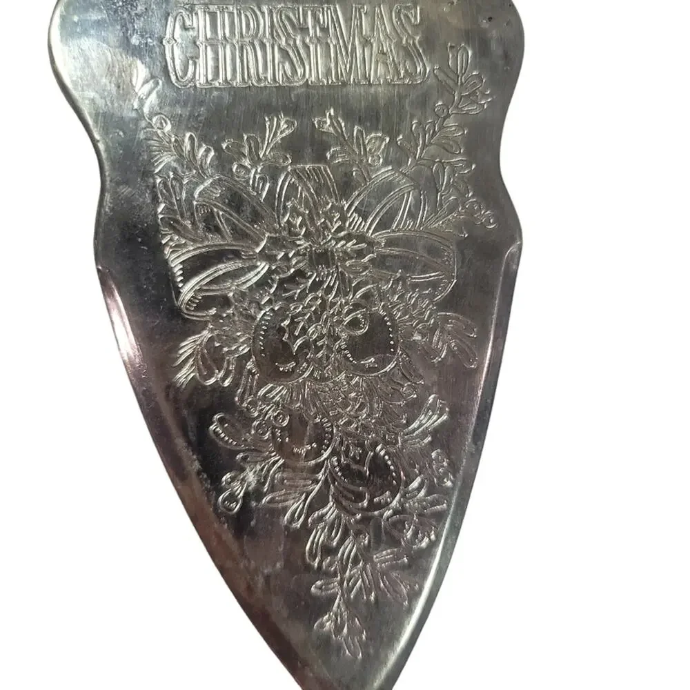 Vintage International Silver Co. Merry Christmas silver plated pie cake server